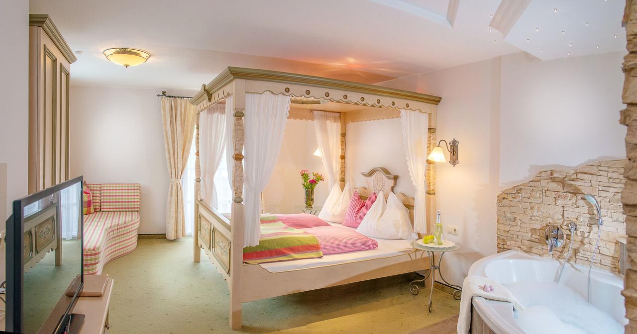 Landhotel Hubengut Bed And Breakfast Radstadt Ngoại thất bức ảnh