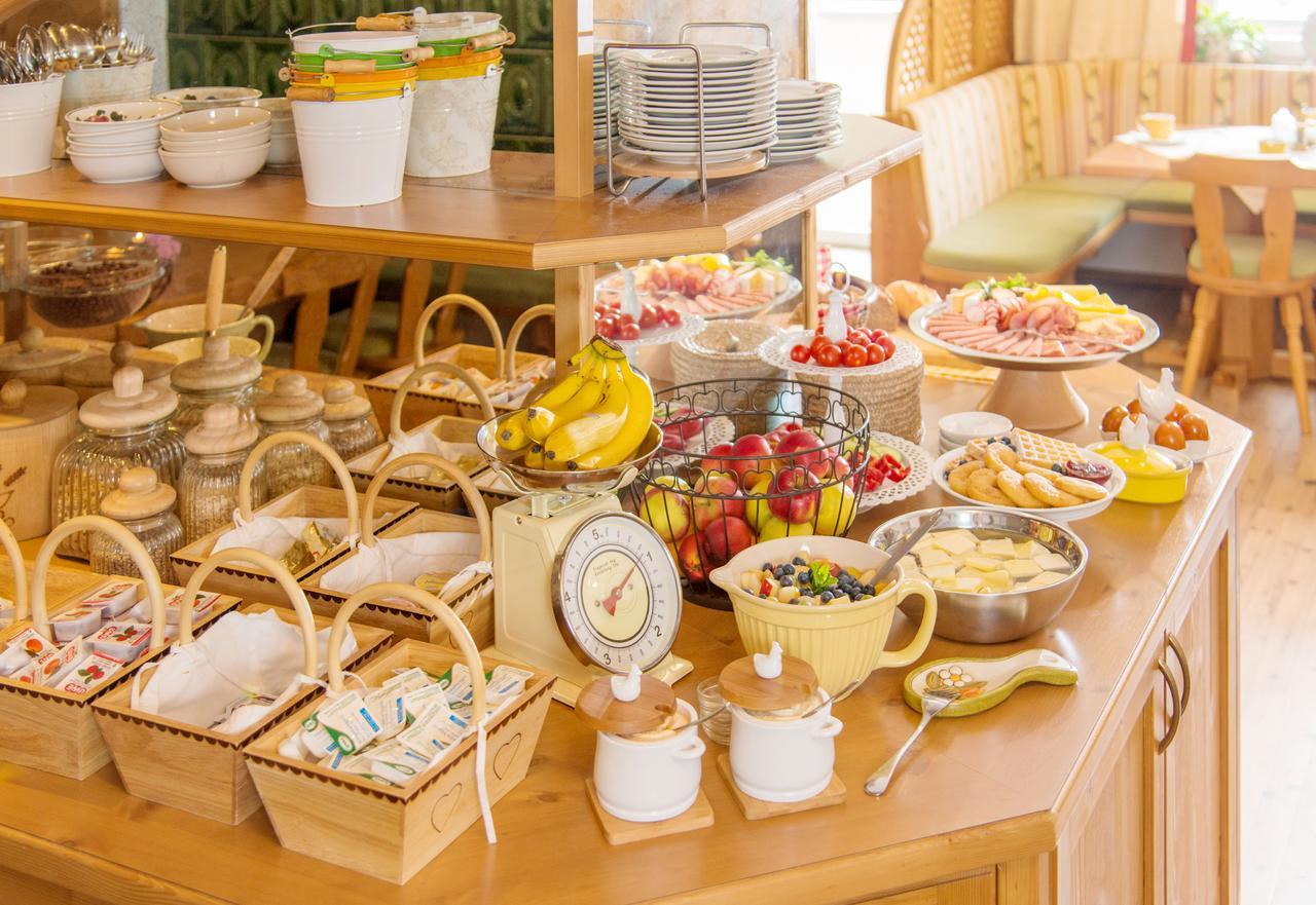 Landhotel Hubengut Bed And Breakfast Radstadt Ngoại thất bức ảnh