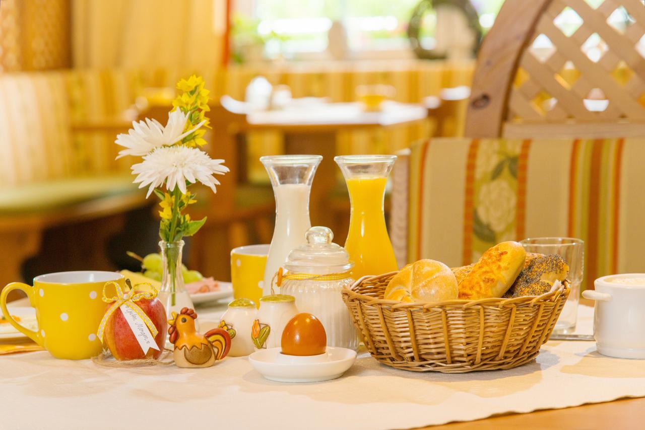 Landhotel Hubengut Bed And Breakfast Radstadt Ngoại thất bức ảnh